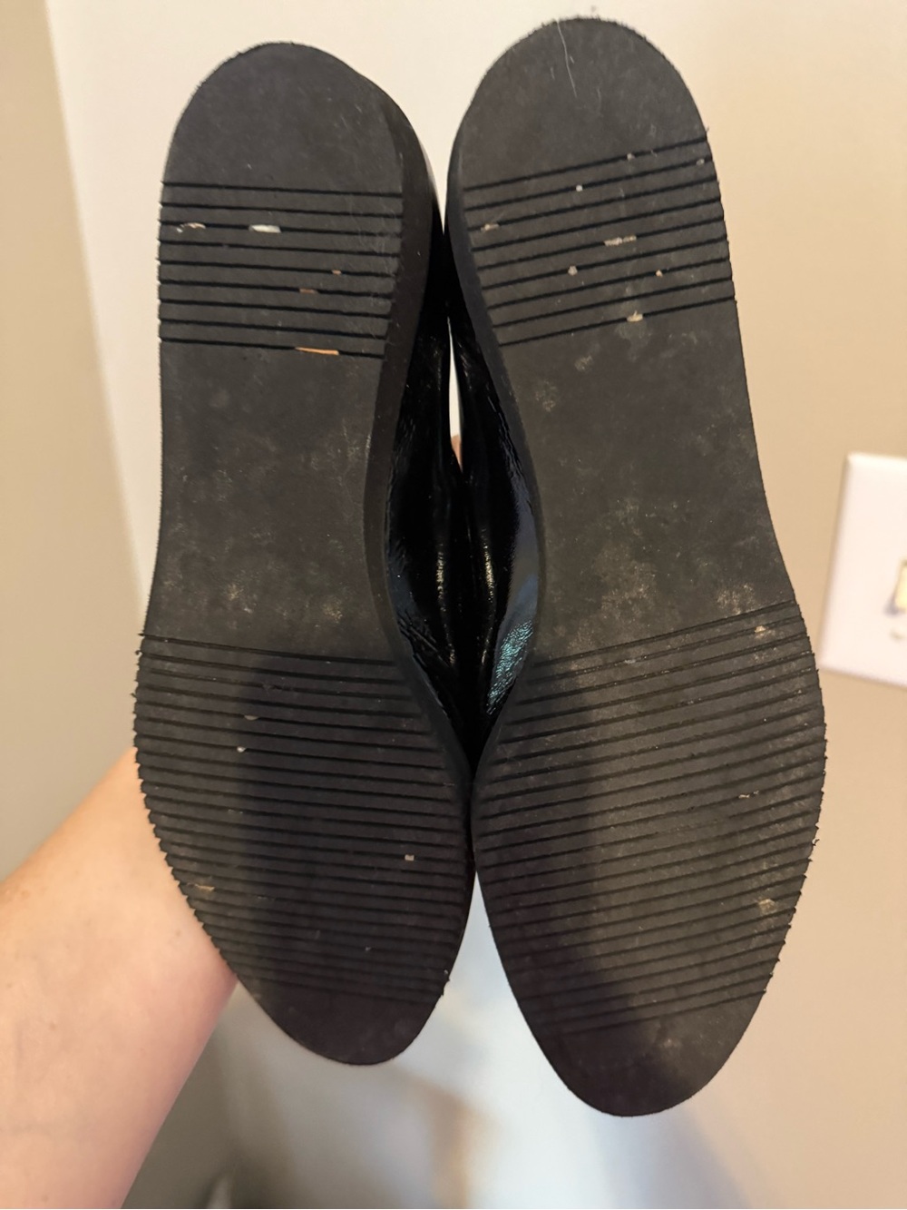 Salvatore Ferragamo Black Patent Leather Ballet Loafers with White Trim Bow 6 - Picture 5 of 9